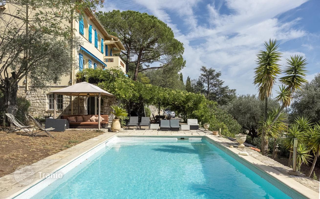 4-Bedroom Villa with Panoramic Sea Views in Chateauneuf-Grasse, photo 2