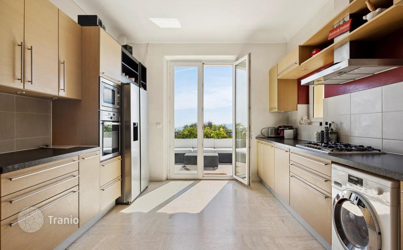 4-Bedroom Villa with Panoramic Sea Views in Chateauneuf-Grasse, photo 4