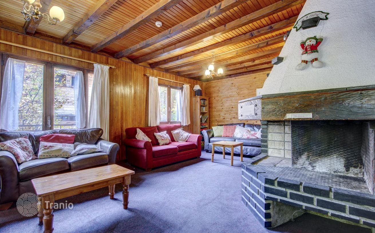 14-Room Chalet 250 m² in Morzine, photo 3