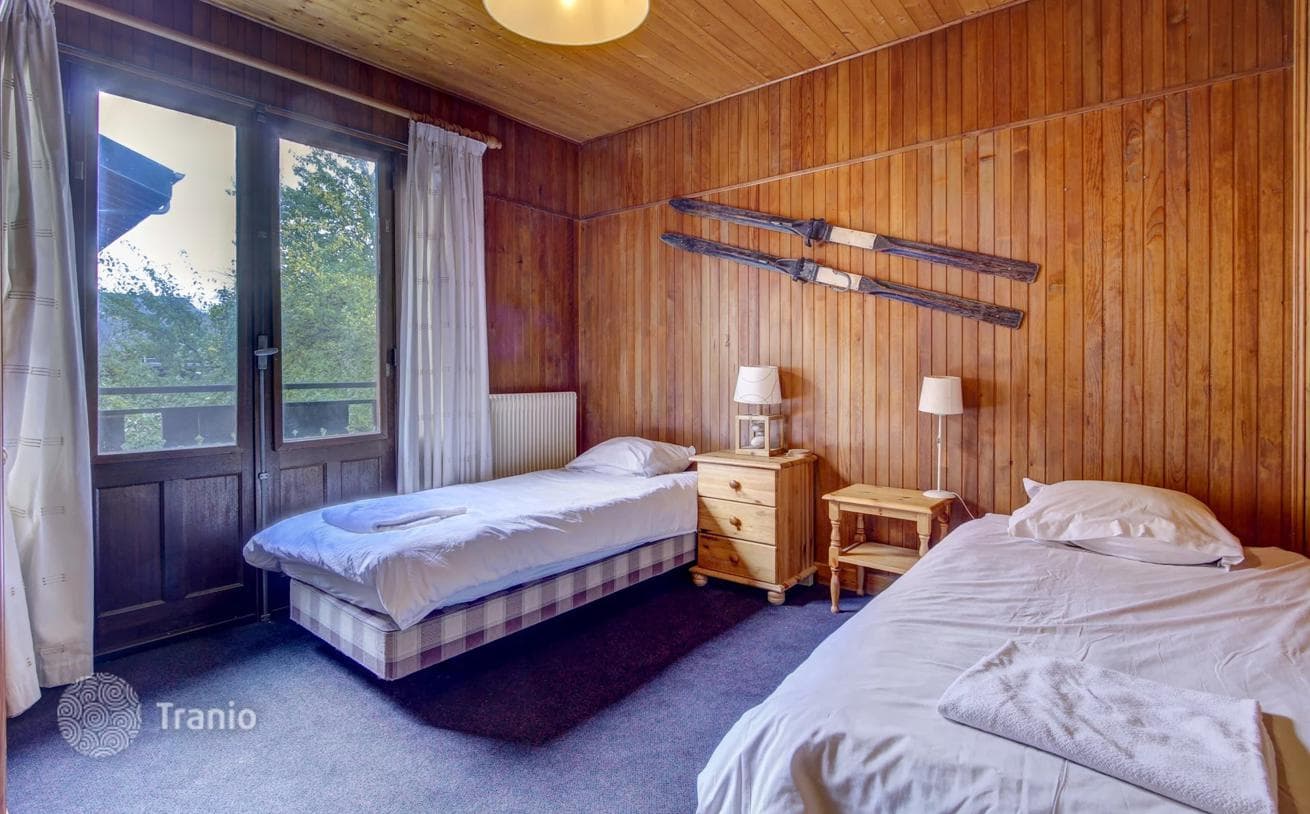 14-Room Chalet 250 m² in Morzine, photo 4