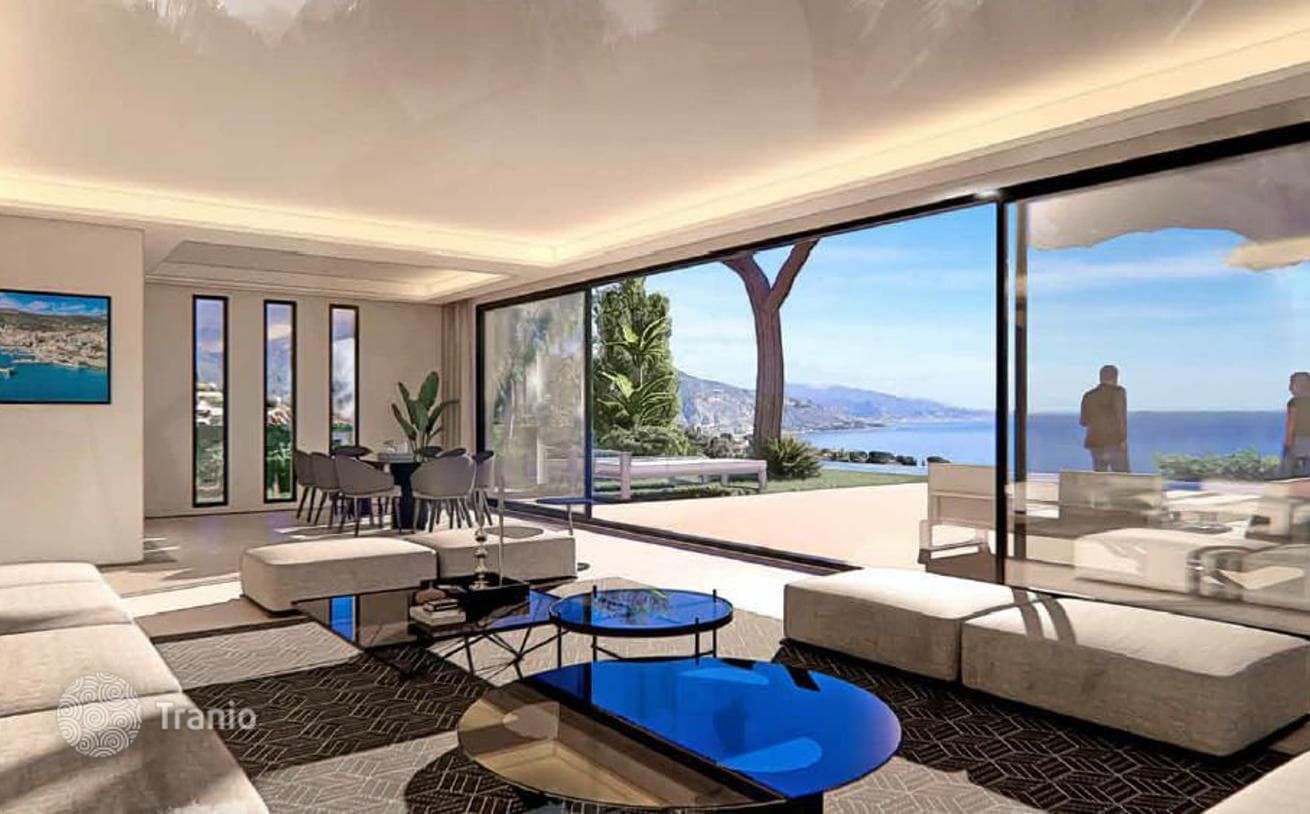 5-Bedroom Villa with Infinity Pool and Sea View in Roquebrune-Cap-Martin