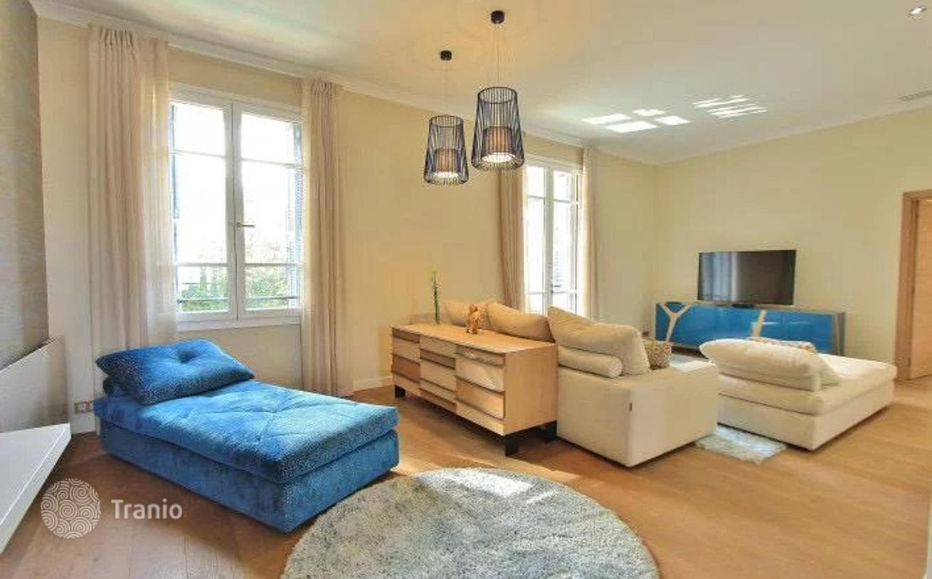 3-Bedroom Apartment with Sea View in Cap-d'Ail, Antibes, photo 5