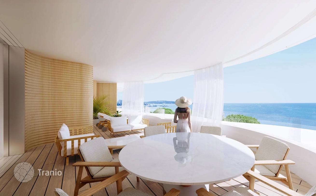 5-Bedroom Apartment with Sea View on Croisette, Cannes, photo 2