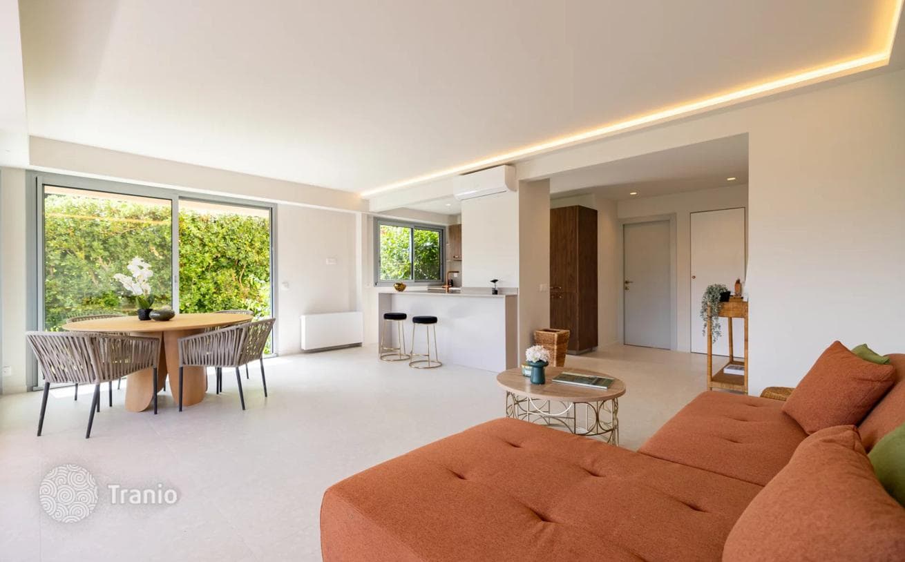 2-Bedroom Apartment with Garden and Sea View in Villefranche-sur-Mer, photo 2