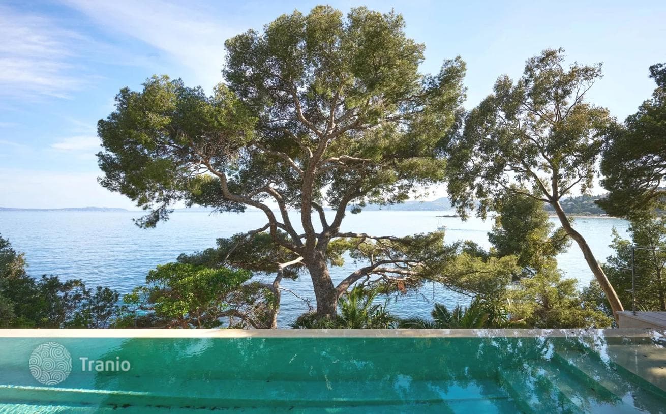 6-Bedroom Villa with Private Pool in Le Lavandou, photo 2