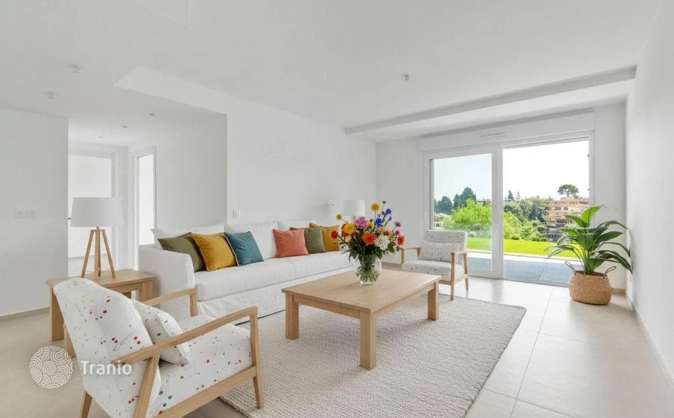 2-Bedroom Apartment with Garden in Roquebrune-Cap-Martin, photo 2