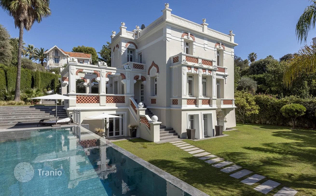 4-Bedroom Villa in Cap-d'Ail, Antibes