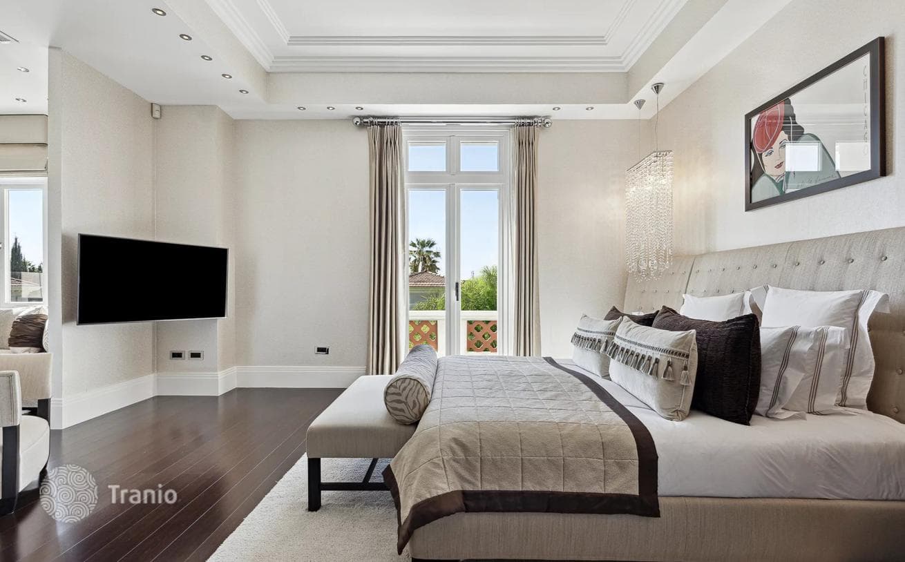4-Bedroom Villa in Cap-d'Ail, Antibes, photo 2