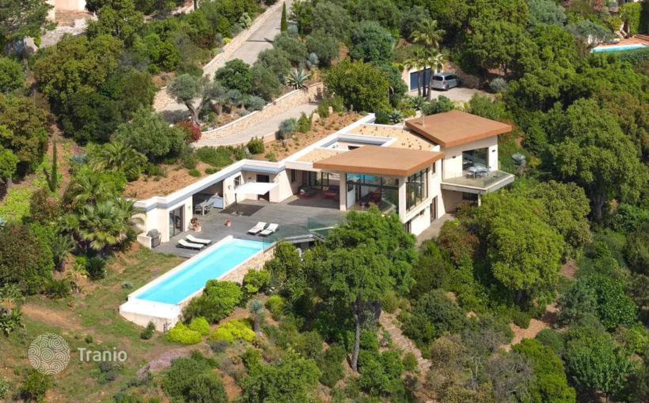 Designer Villa with Private Pool and Large Grounds in La Croix-Valmer, Côte d'Azur, photo 2