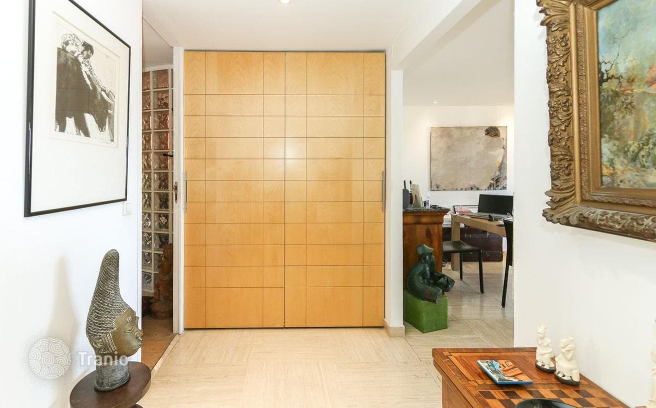 2-Bedroom Penthouse with Sea and City Views in Nice, photo 3