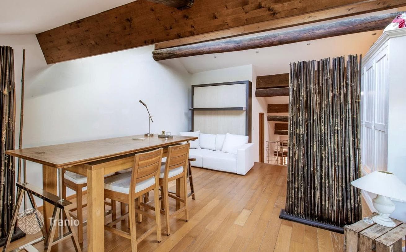 2-Bedroom Penthouse with Sea View in Villefranche-sur-Mer, photo 3