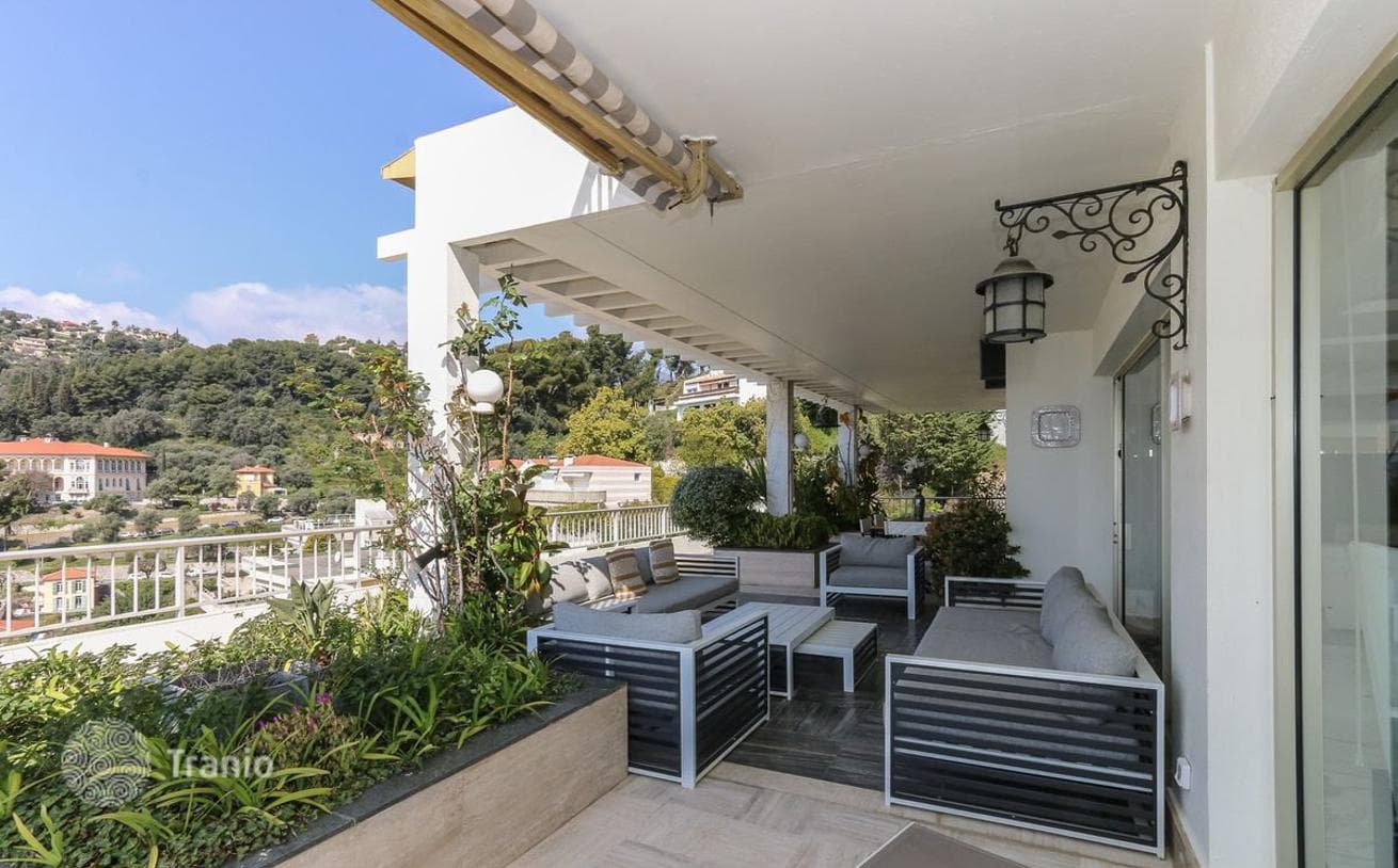 7-Room Penthouse with Sea View in Menton, photo 3
