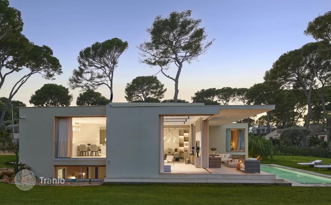5-Bedroom Villa with Sea View in Cap-d'Ail, France, photo 3