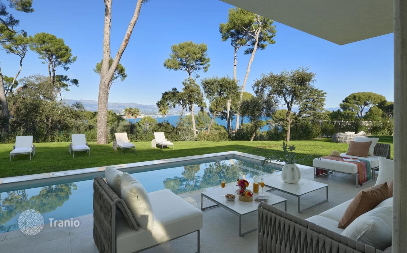 5-Bedroom Villa with Sea View in Cap-d'Ail, France, photo 4