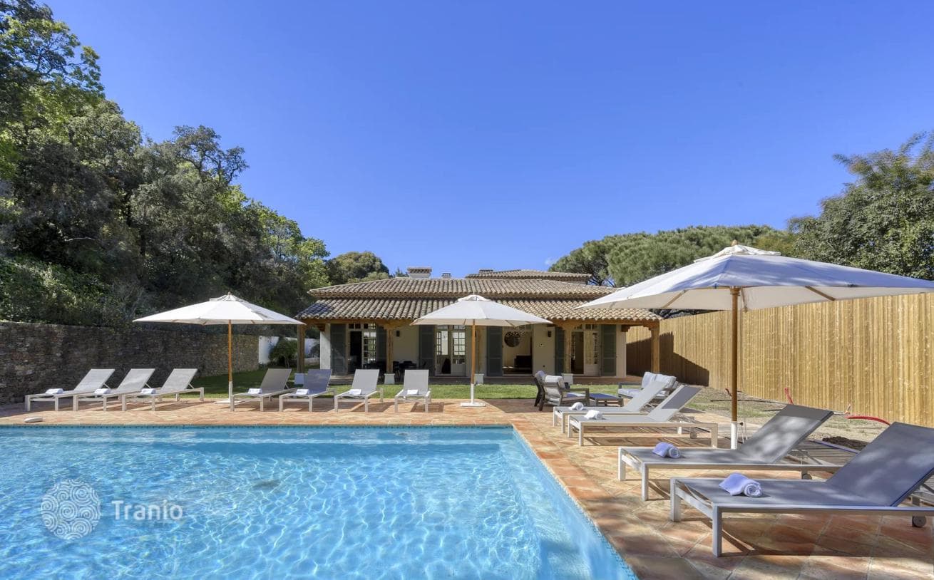 11-Room Villa in Ramatuelle, photo 2