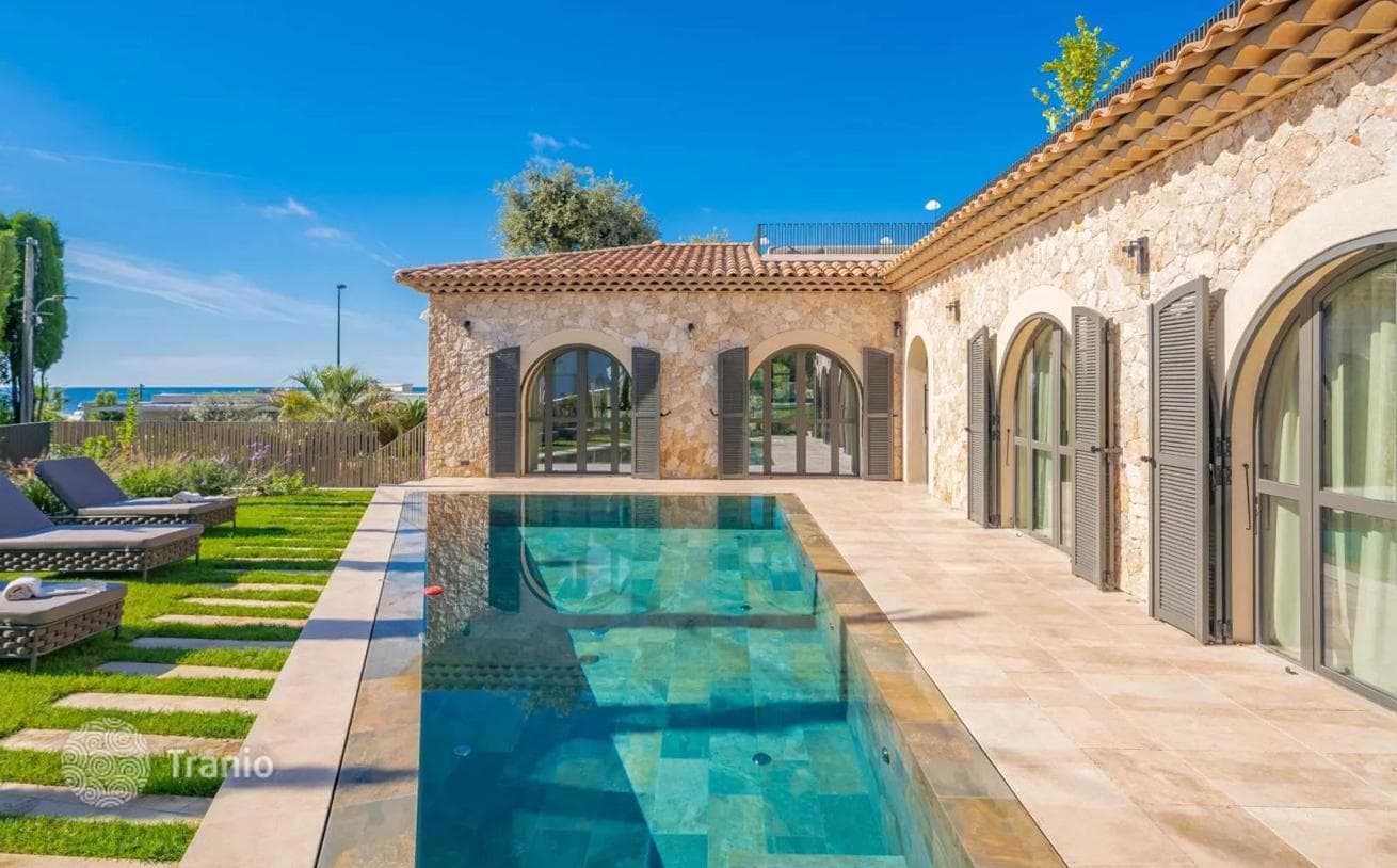 9-Bedroom Villa with Sea View in Cap-d'Ail, Antibes, photo 2