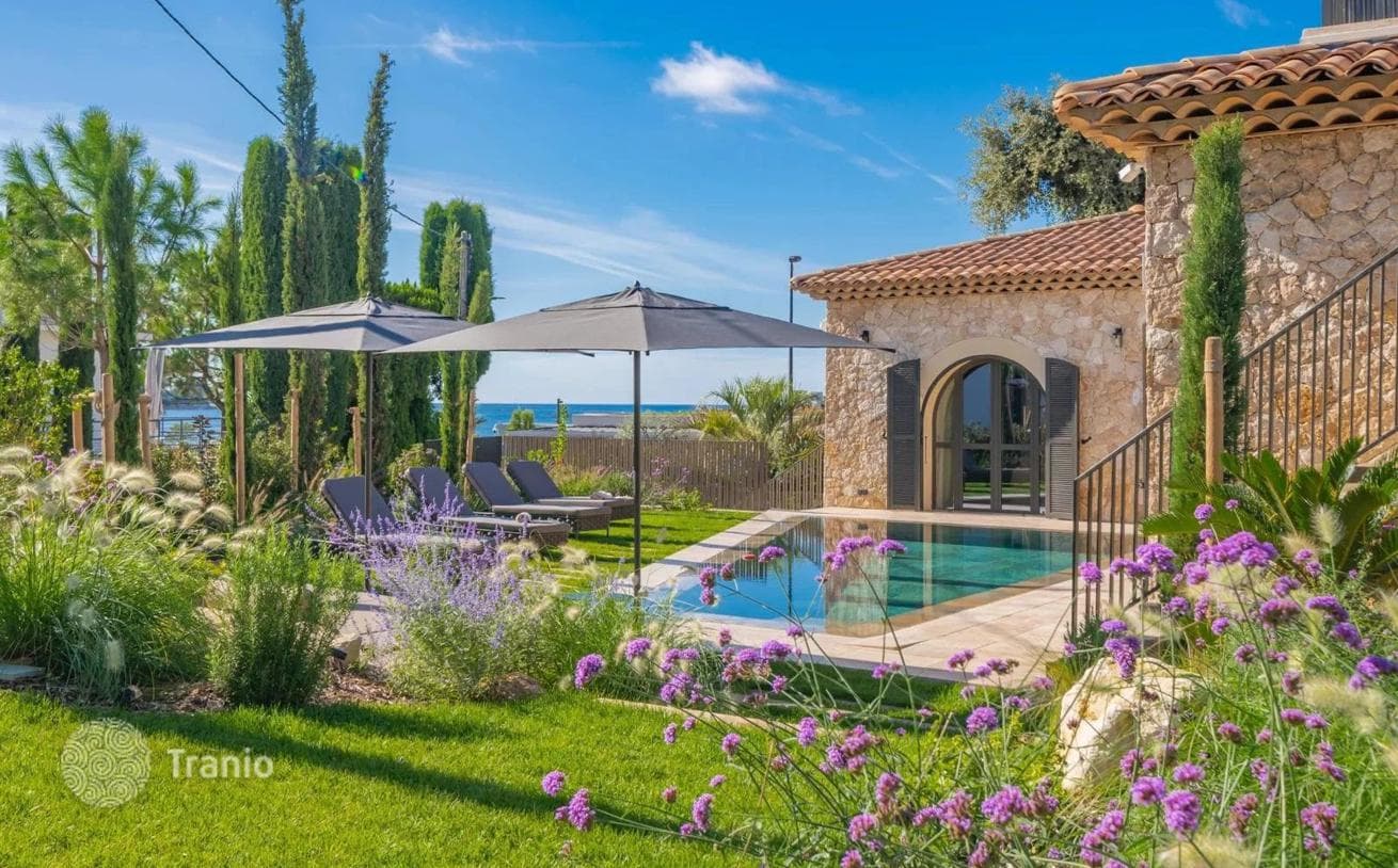 9-Bedroom Villa with Sea View in Cap-d'Ail, Antibes, photo 3