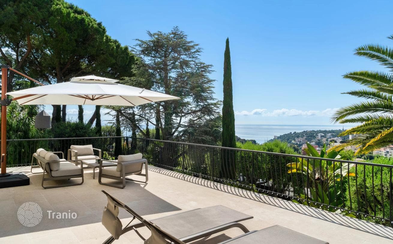 4-Bedroom Villa in Roquebrune-Cap-Martin, photo 2
