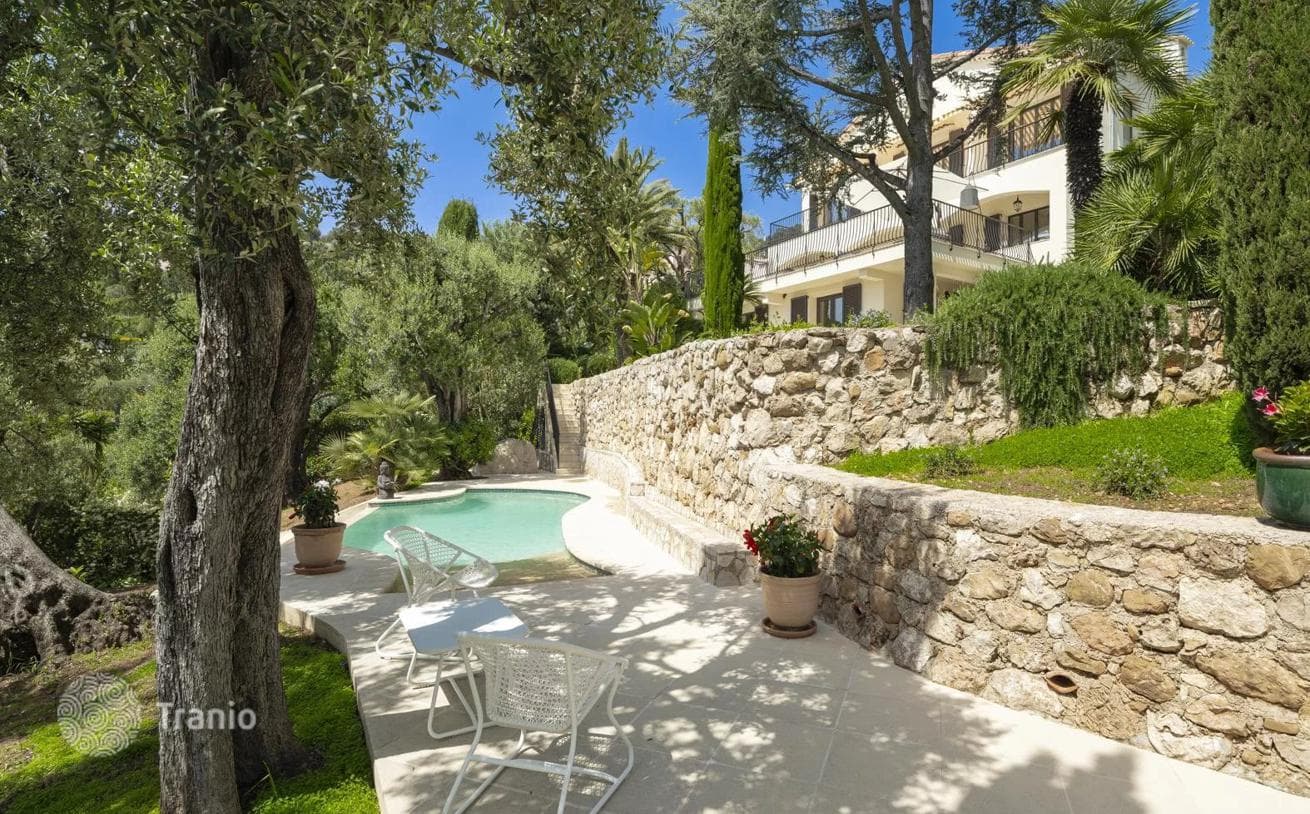 4-Bedroom Villa in Roquebrune-Cap-Martin, photo 3