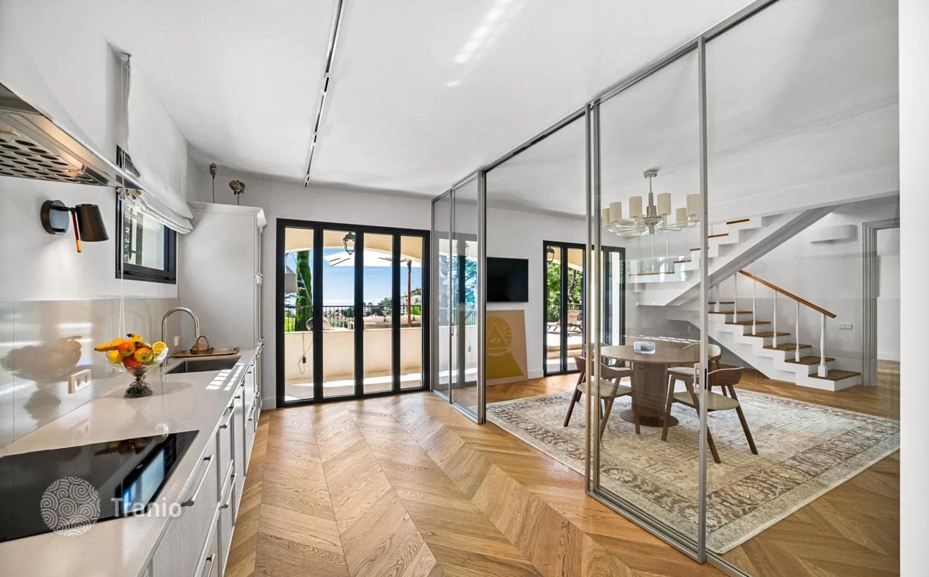 4-Bedroom Villa in Roquebrune-Cap-Martin, photo 5