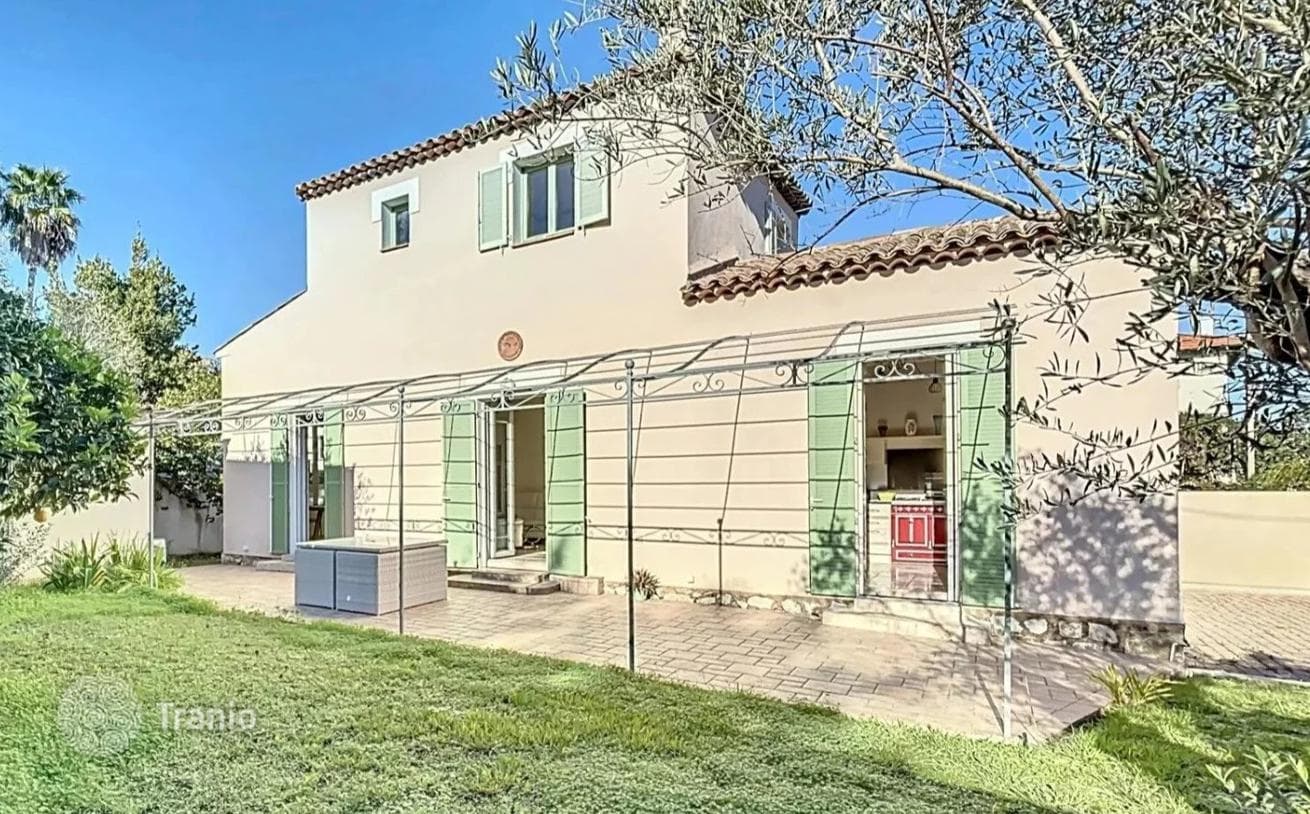 4-Bedroom Villa in Antibes