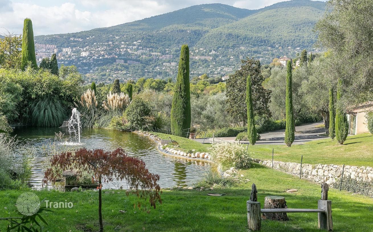 16-Room Estate in Grasse, photo 2