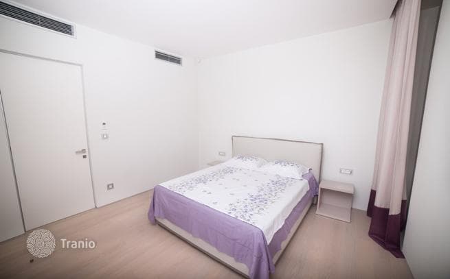 2-Bedroom Apartment with Sea and City Views in Budva, photo 5