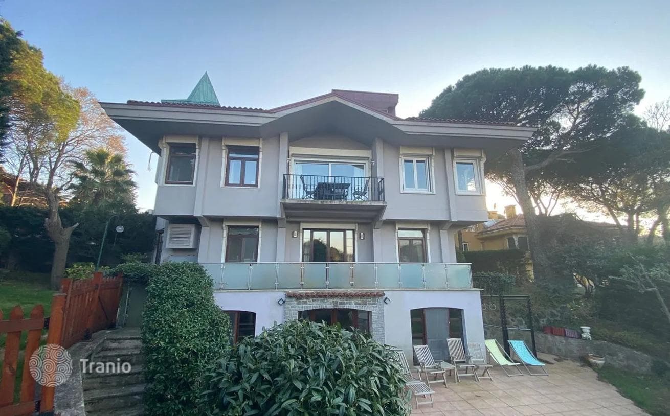 5-Bedroom Villa in Sariyer, Istanbul