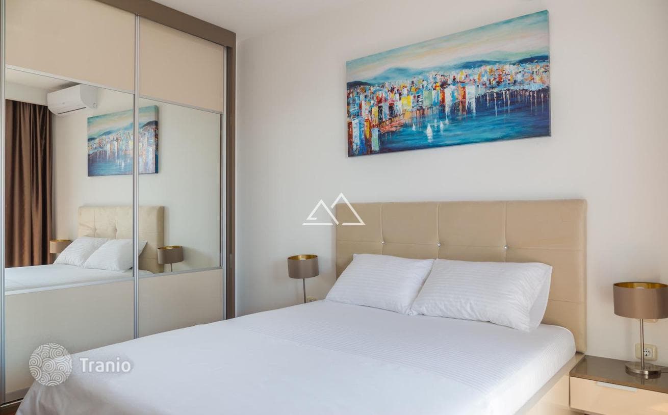 1-Bedroom Apartment with Shared Pool in Becici, Budva, photo 5