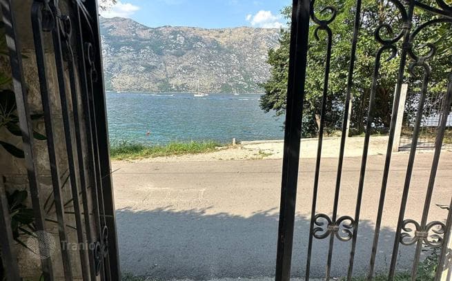 3-Story Mediterranean-Style Beachfront House in Stoliv, Kotor, photo 5