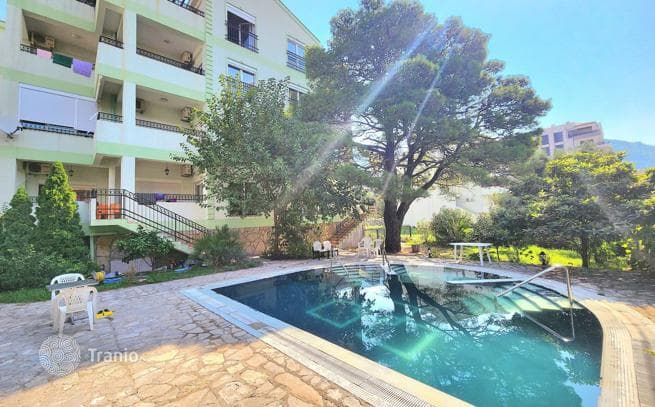 1-Bedroom Apartment with Pool View in Podmainje, Budva, photo 2