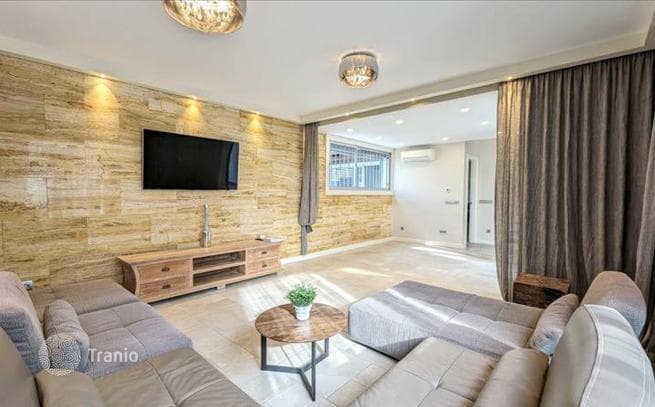 Двухэтажная вилла с бассейном и террасой на крыше, Чайофа, Испания, фото 3