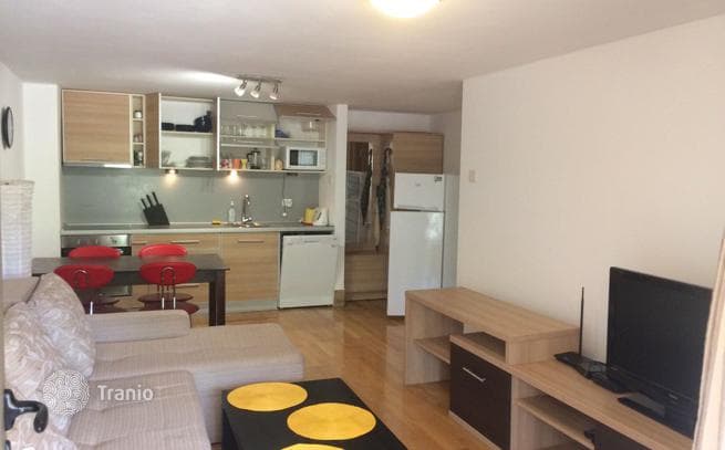 Apartment with Terrace and Shared Pool in Przno, Budva, photo 2