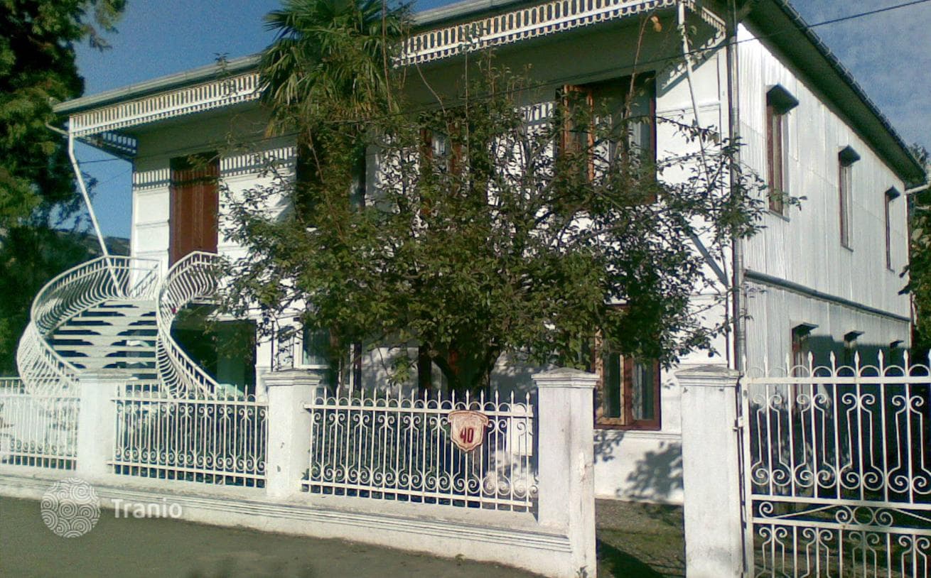2-Story House 200 m from the Beach in Kobuleti, photo 2