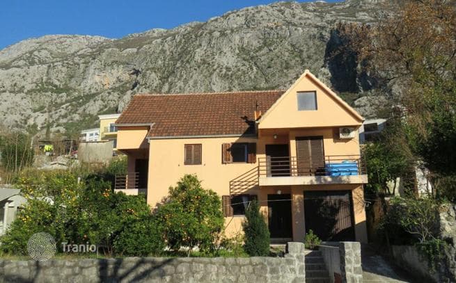 6-Bedroom Villa with Bay View in Dobrota, Kotor, photo 2