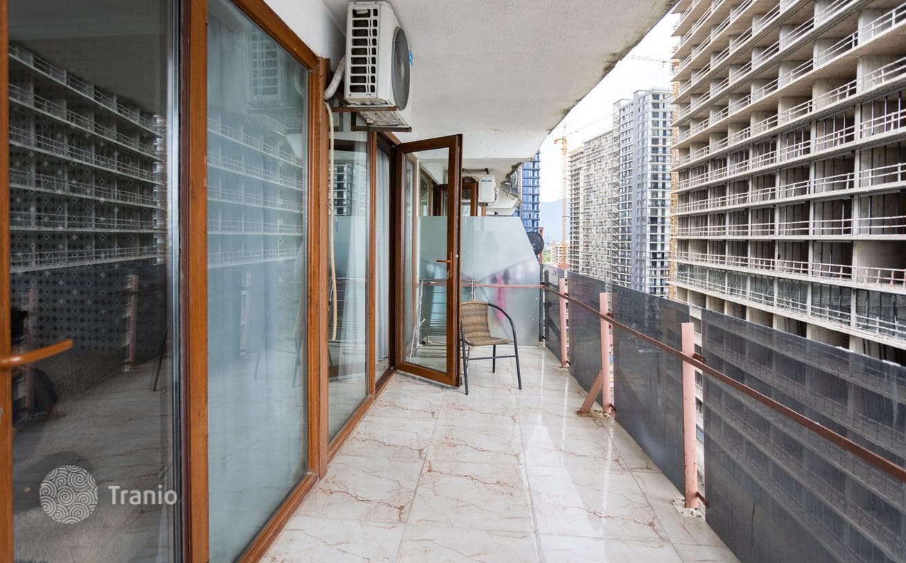 1-Bedroom Apartment with Sea View on the Beachfront in Batumi, photo 5