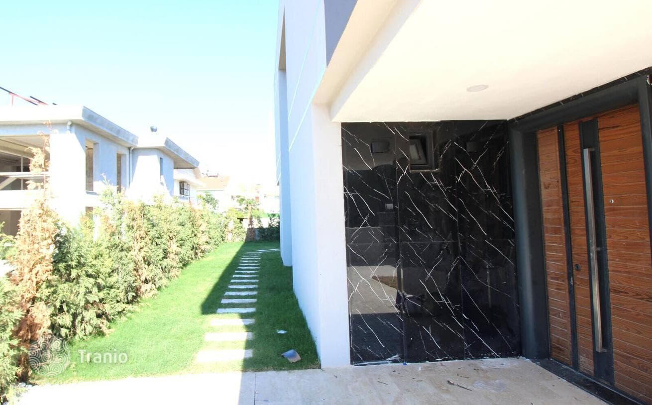4-Bedroom Villa with Private Pool Near Golf Courses in Belek