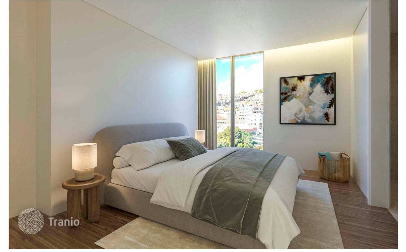 3-Bedroom Apartment with Garage in Lisbon, photo 3