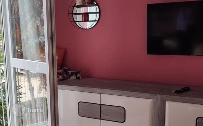 3-Bedroom Apartment with Parking on the Ground Floor in Pula