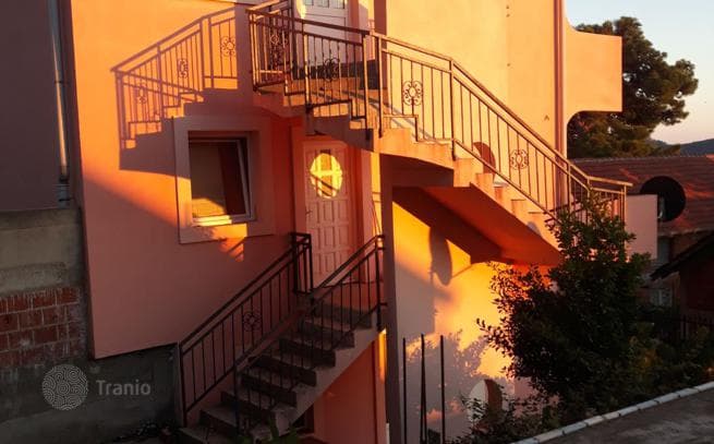 3-Story House with Sea View and Parking in Bar