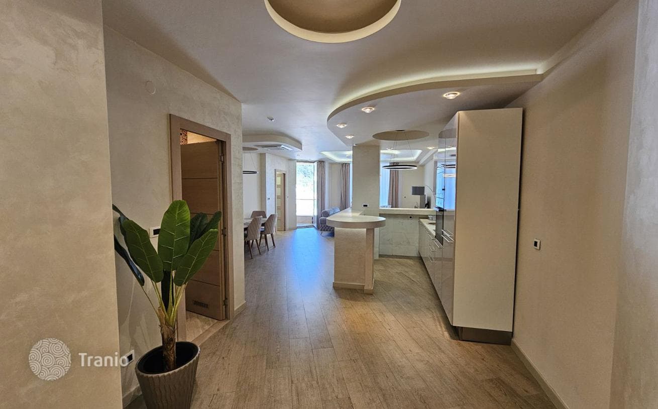 2-Bedroom Apartment with Sea View in Budva, photo 3
