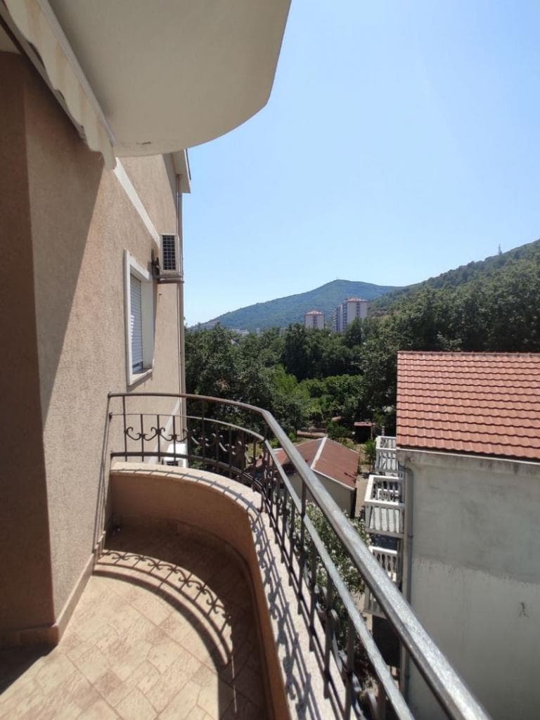 Квартира в Будве, Черногория, 54 м², фото 2