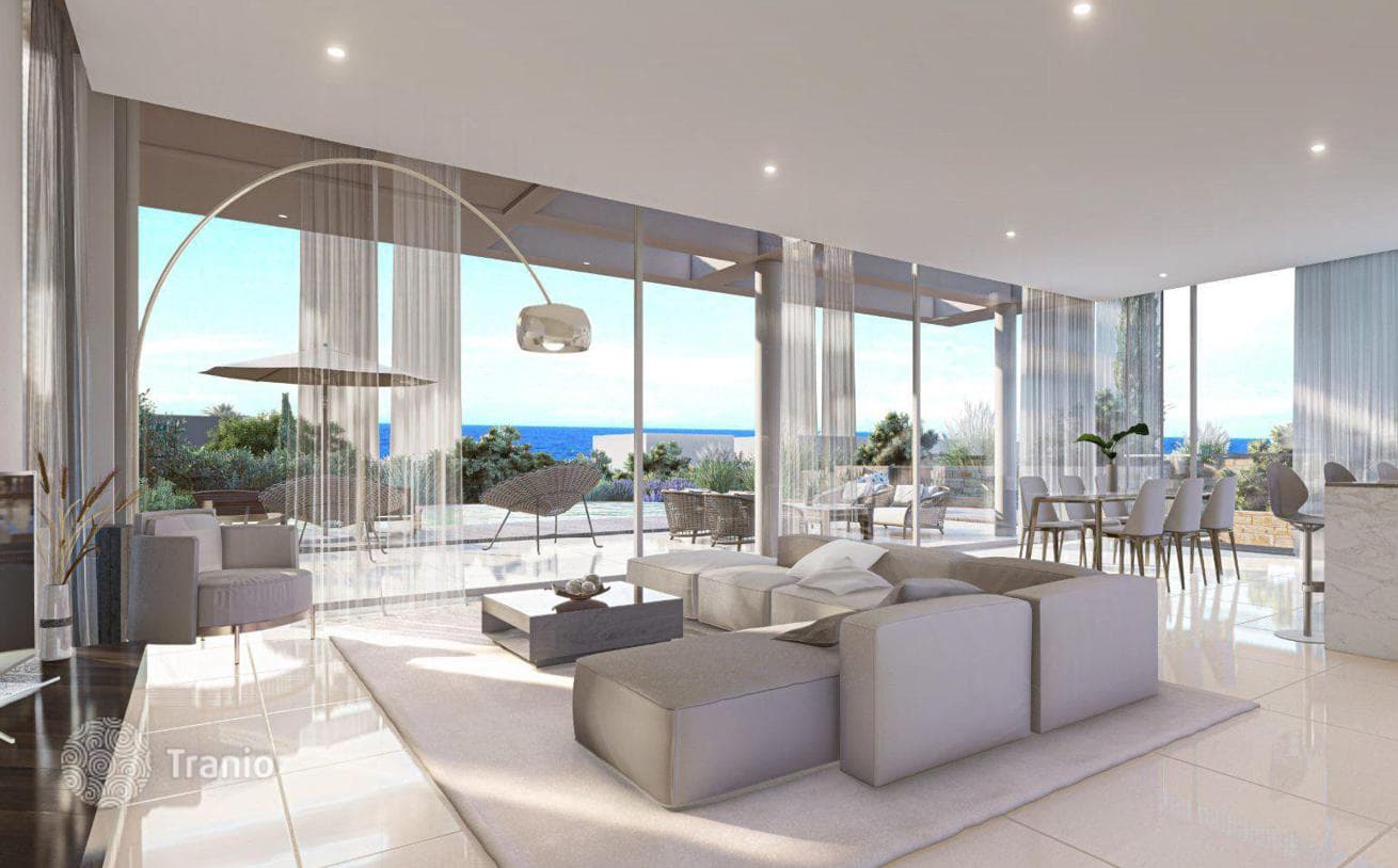 5-Bedroom Villa in Paphos, Cyprus, photo 3