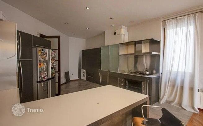 2-Bedroom Apartment in Saburtalo, Tbilisi, photo 3