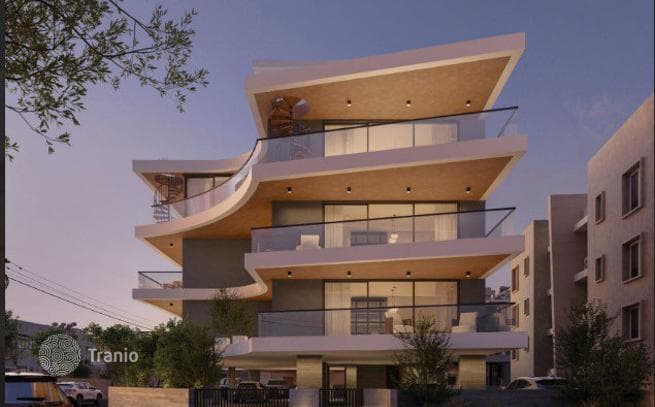 1–2-Bedroom Apartments with Roof Gardens and Pools in Limasol