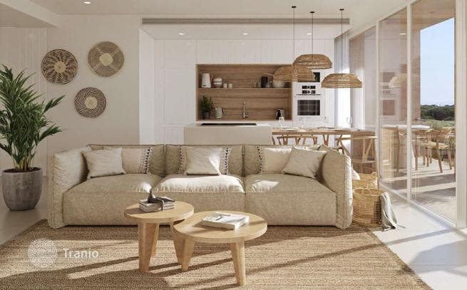 Modern Apartments with Pool and Restaurant in Faro, Algarve