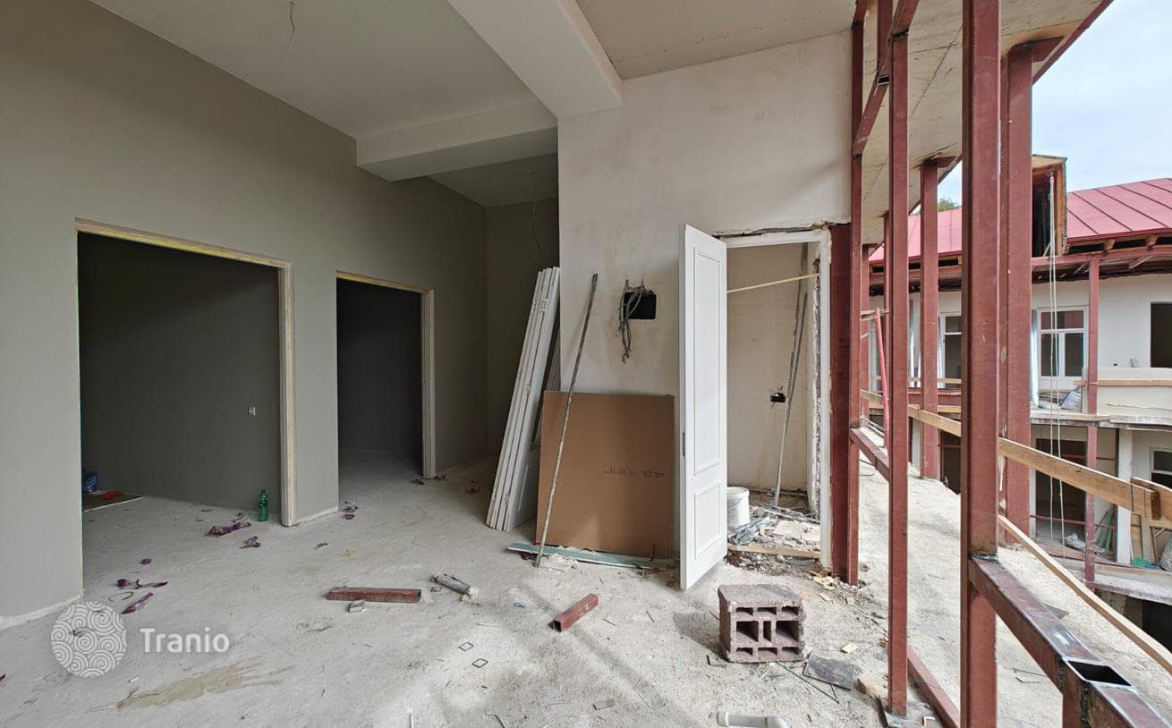 4-Bedroom Apartment in Old Tbilisi, Tbilisi, photo 4