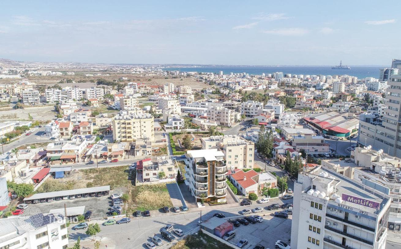 2-Bedroom Apartments with Roof Terraces in Larnaca, photo 2