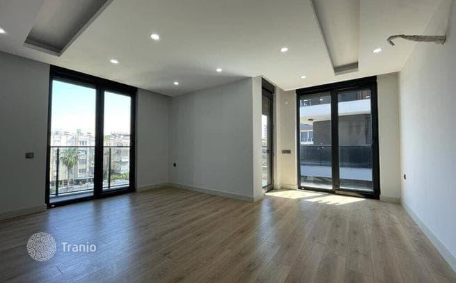 2-Bathroom 3-Bedroom Apartment Near the Sea in Muratpasa, Antalya