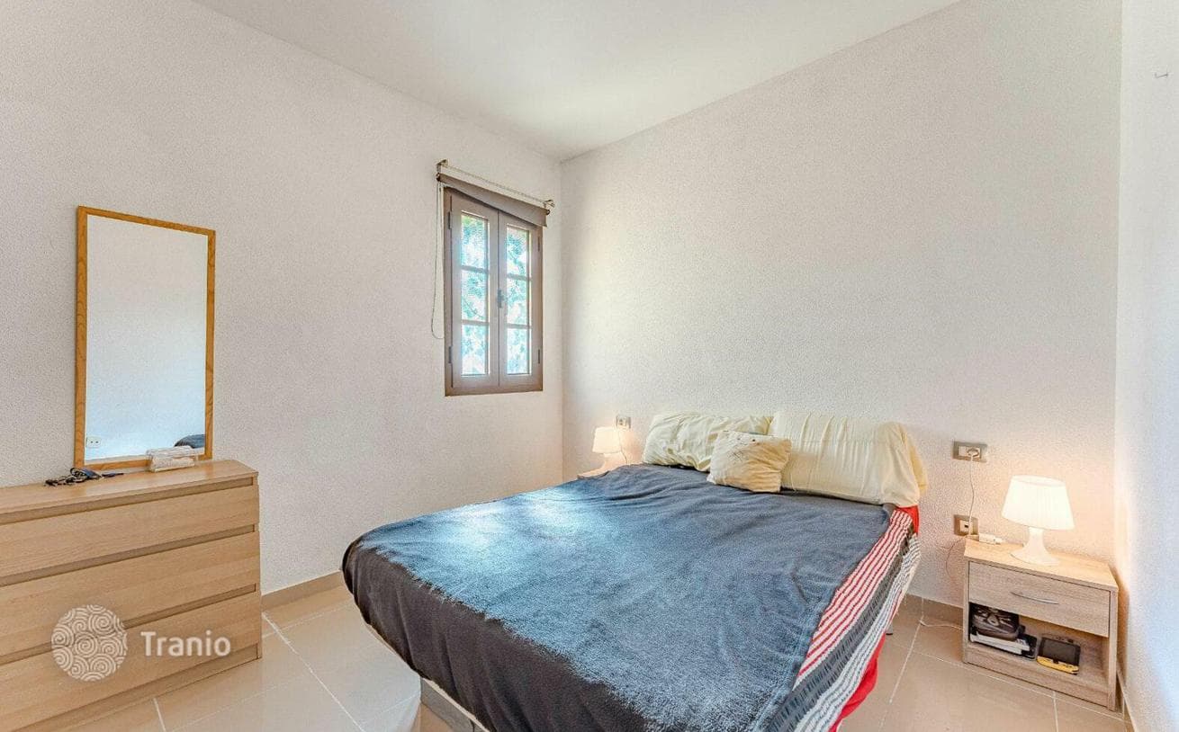 1-Bedroom Apartment with Pool and Mountain View in Costa del Silencio, Tenerife, photo 5